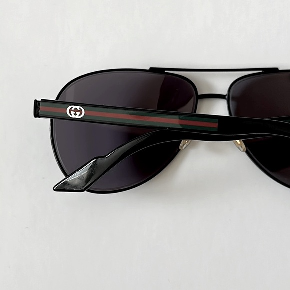 Gucci | Shiny Black Aviator Sunglasses - Picture 5 of 9